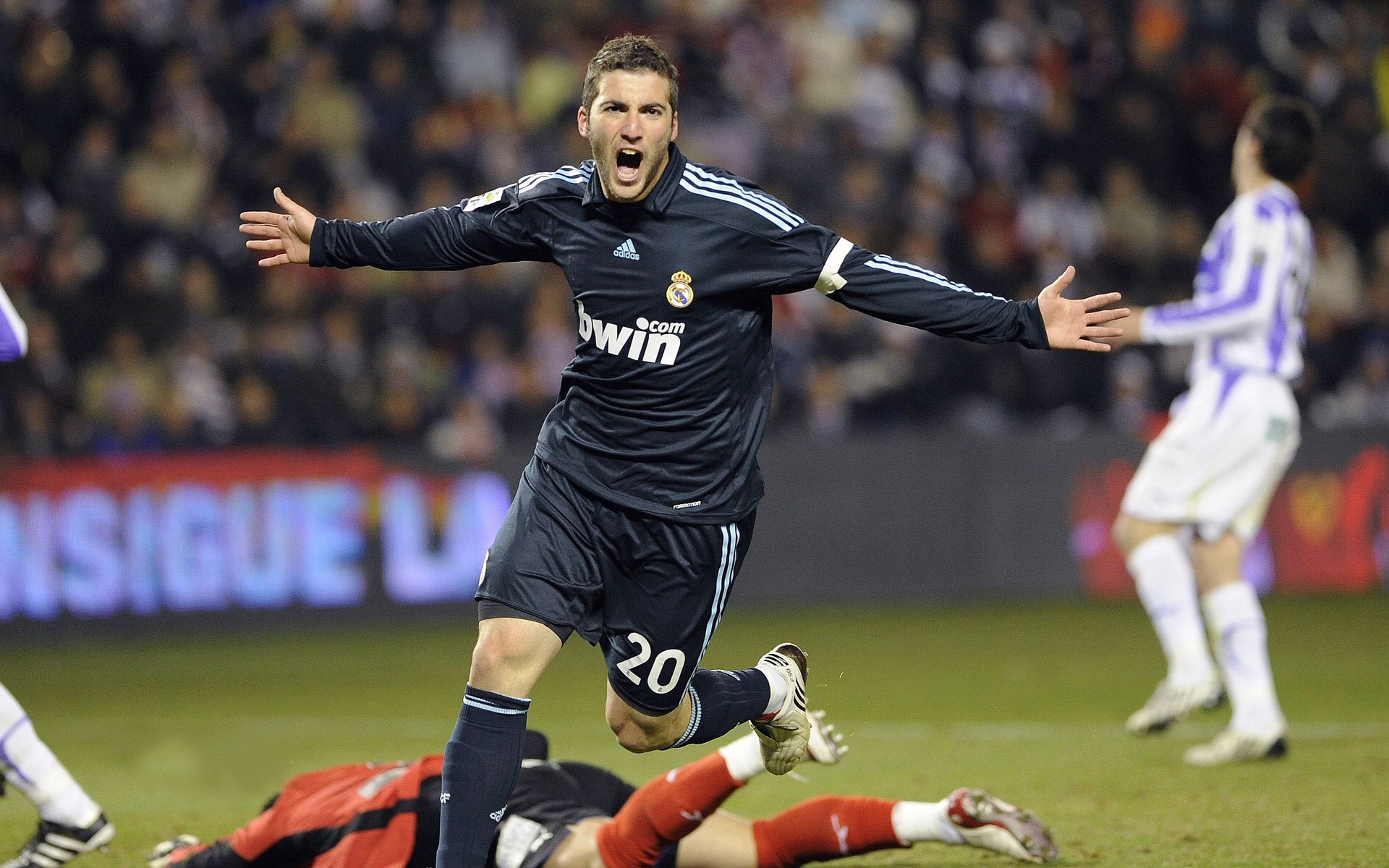 球迷投票:你心中的欧冠“年度最佳比赛”,欧冠十佳